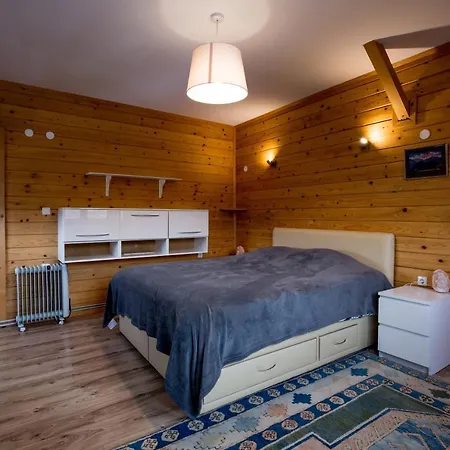 Ailyak Chalet Raduil