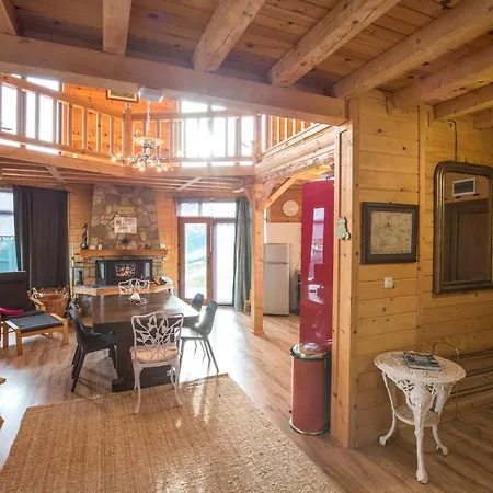 Villa Ailyak Chalet *