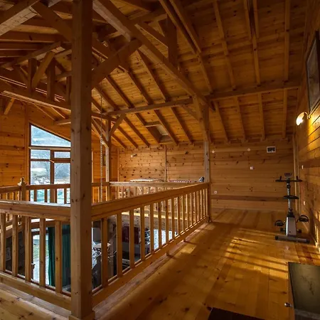 Ailyak Chalet Villa *