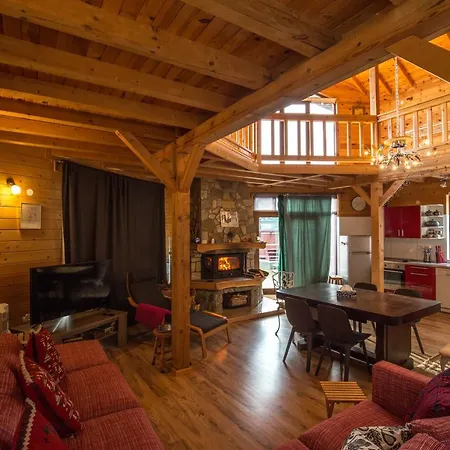 Ailyak Chalet Villa *